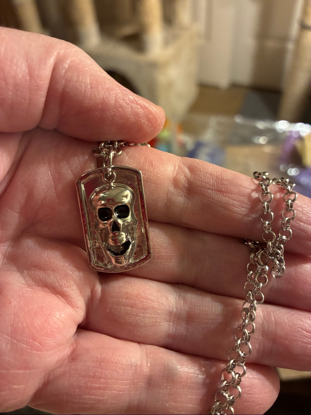 Skull Pendant Necklace
Scary face… - Picture 3 of 5